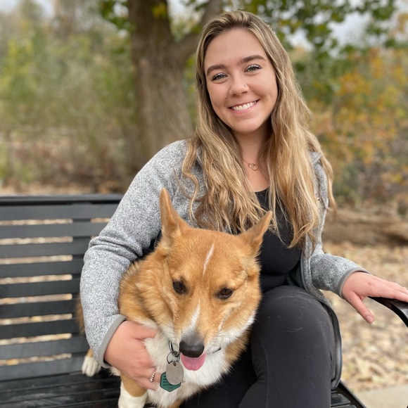 Meet your Posher, Jenna - Picture 2 of 2